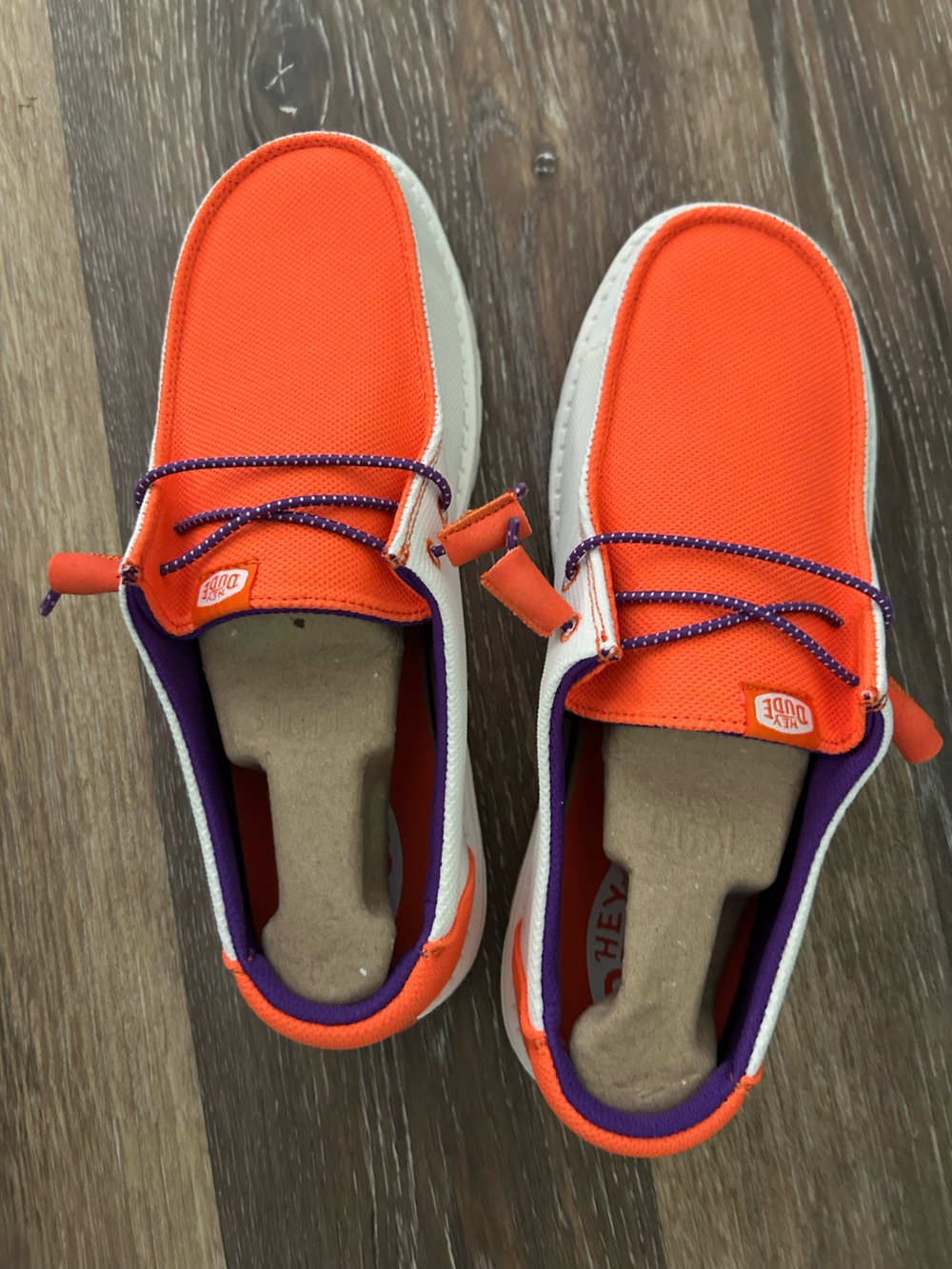 E767 Hey Dude Wome Wendy Clemson Tigers White Orange Football Sz 10